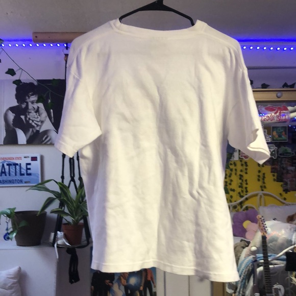 Super t’s size large white tee shirt - Picture 2 of 4